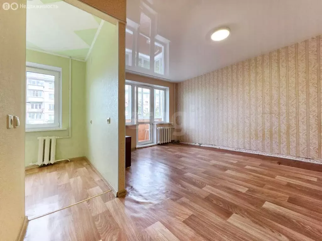 1-комнатная квартира: Нижний Тагил, улица Циолковского, 19 (60 м) - Фото 0
