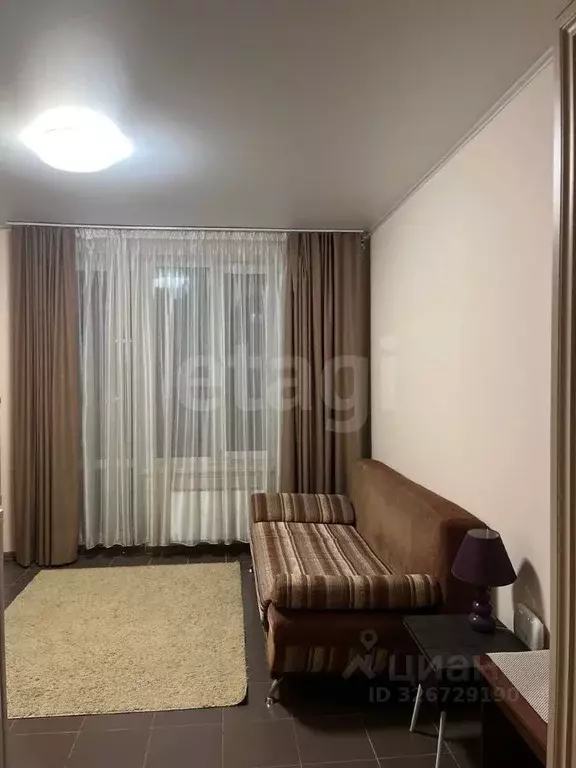 Студия Тюменская область, Тюмень ул. Фармана Салманова, 6 (27.0 м) - Фото 1