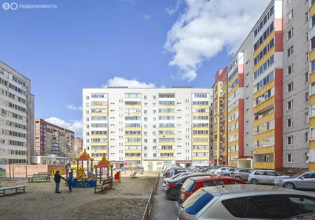 3-комнатная квартира: Тюмень, улица Новосёлов, 12к5 (67 м) - Фото 2