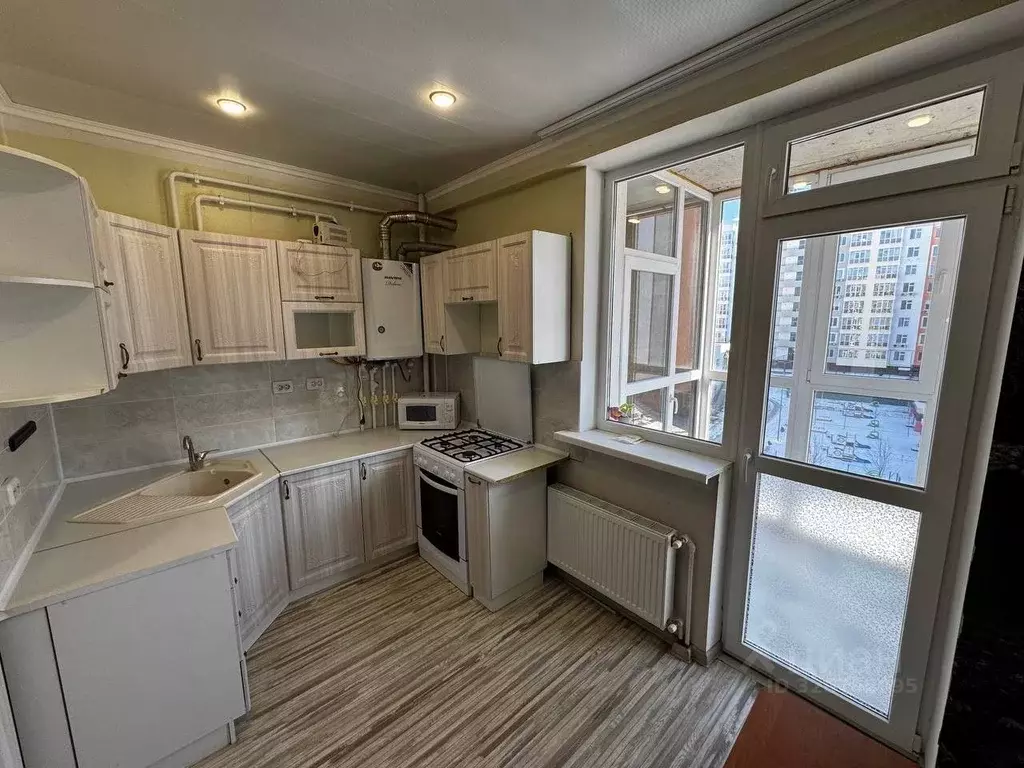 2-к кв. Крым, Симферополь ул. Батурина, 109 (57.0 м) - Фото 1