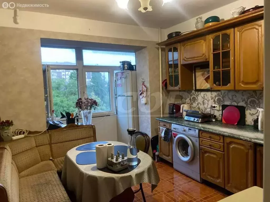 4-комнатная квартира: Махачкала, улица Дахадаева, 105 (93 м) - Фото 2