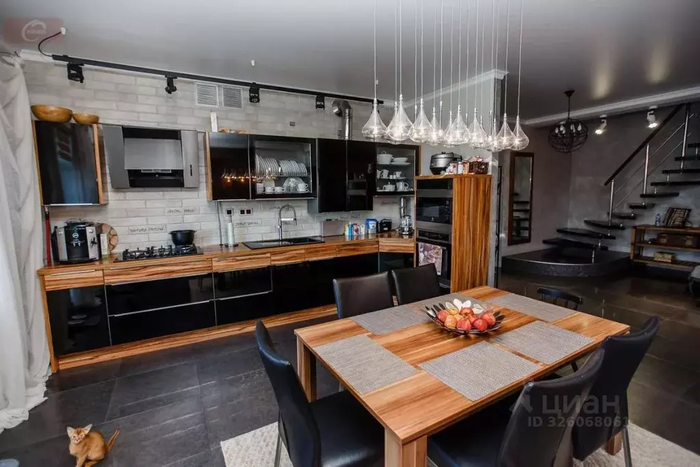 5-к кв. Воронежская область, Воронеж ул. Большая Чернавская, 5 (219.0 ... - Фото 2