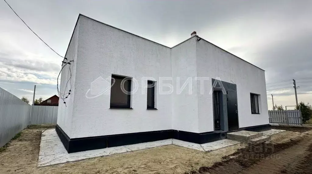 Дом в Тюменская область, Тюменский район, д. Ушакова ул. Нефтяников ... - Фото 0