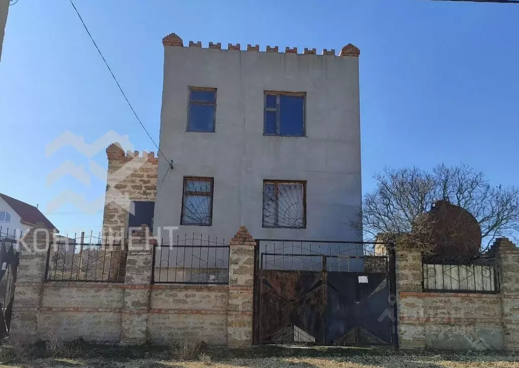 Дом в Крым, Сакский район, с. Суворовское  (92 м) - Фото 1