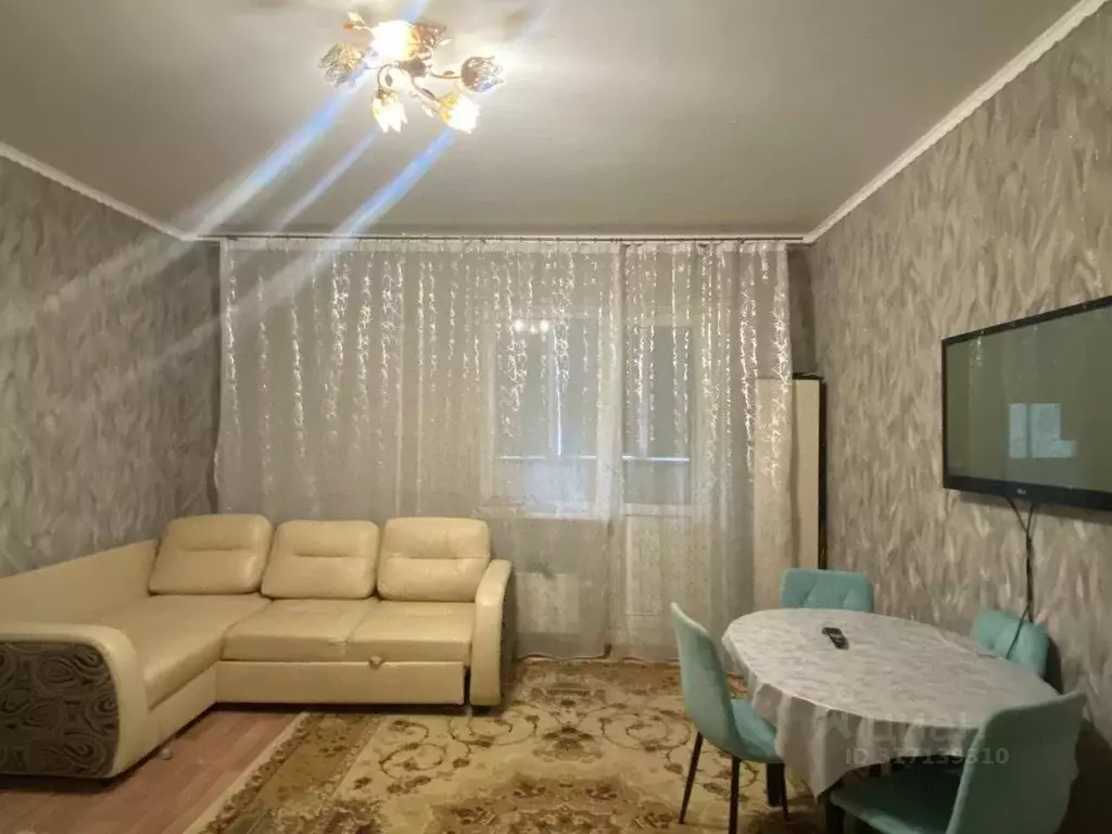 Студия Ханты-Мансийский АО, Сургут ул. Замятинская, 3 (30.0 м) - Фото 0