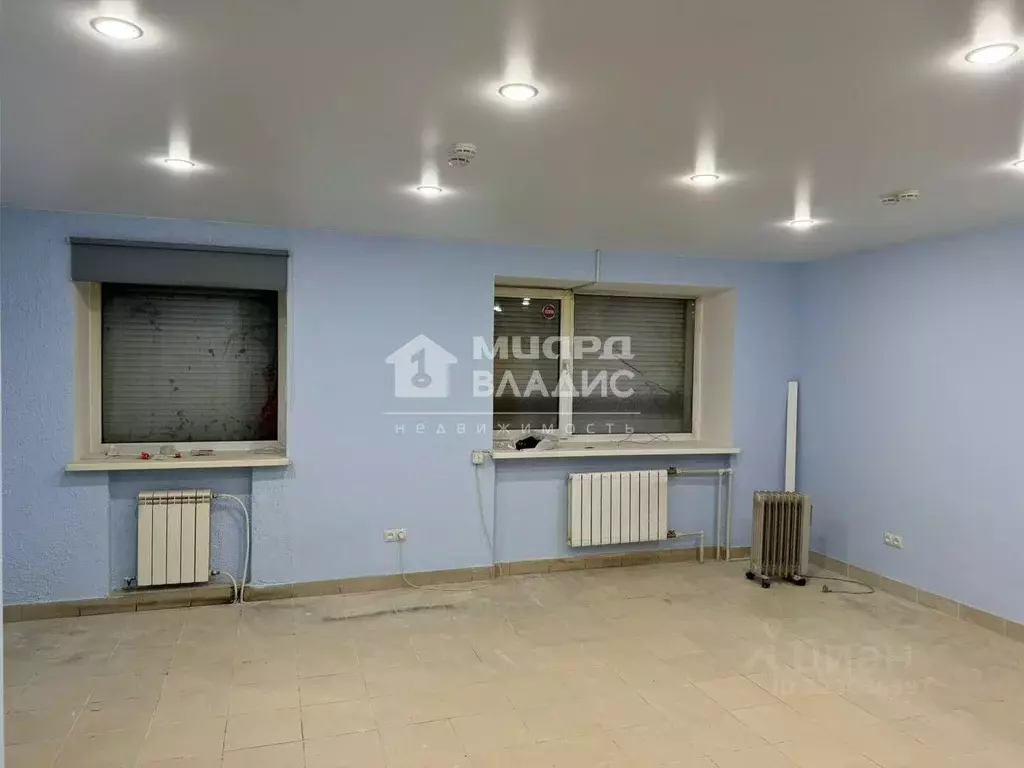 Помещение свободного назначения в Омская область, Омск просп. Карла ... - Фото 1