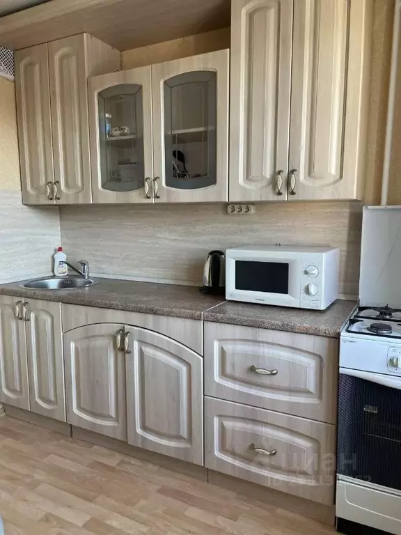 2-к кв. Псковская область, Псков Рижский просп., 83 (54.0 м) - Фото 1