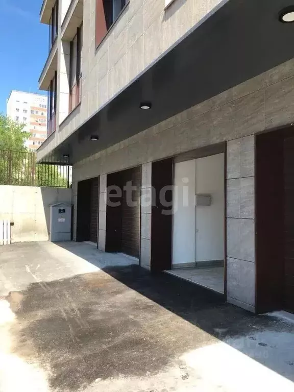 Гараж в Коми, Сыктывкар ул. Клары Цеткин, 67 (17 м) - Фото 1