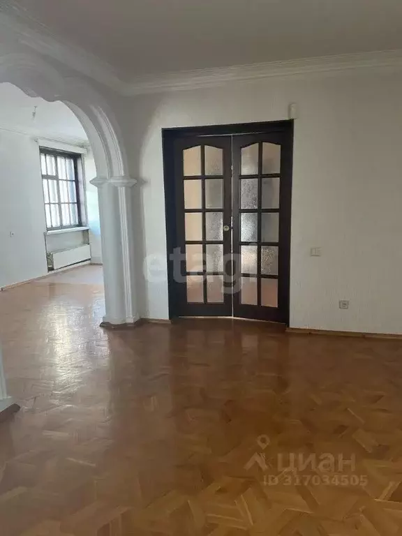 3-к кв. Свердловская область, Екатеринбург ул. Токарей, 24 (80.0 м) - Фото 0