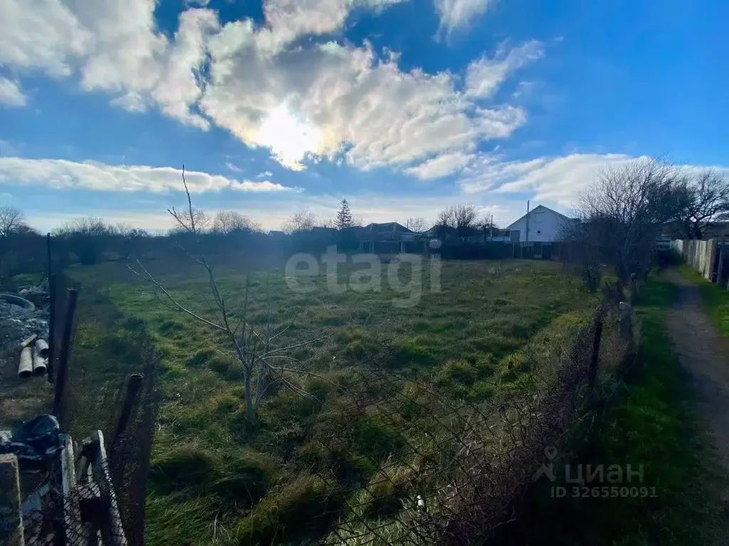Участок в Крым, Симферопольский район, с. Мазанка ул. 50 лет ВЛКСМ ... - Фото 0