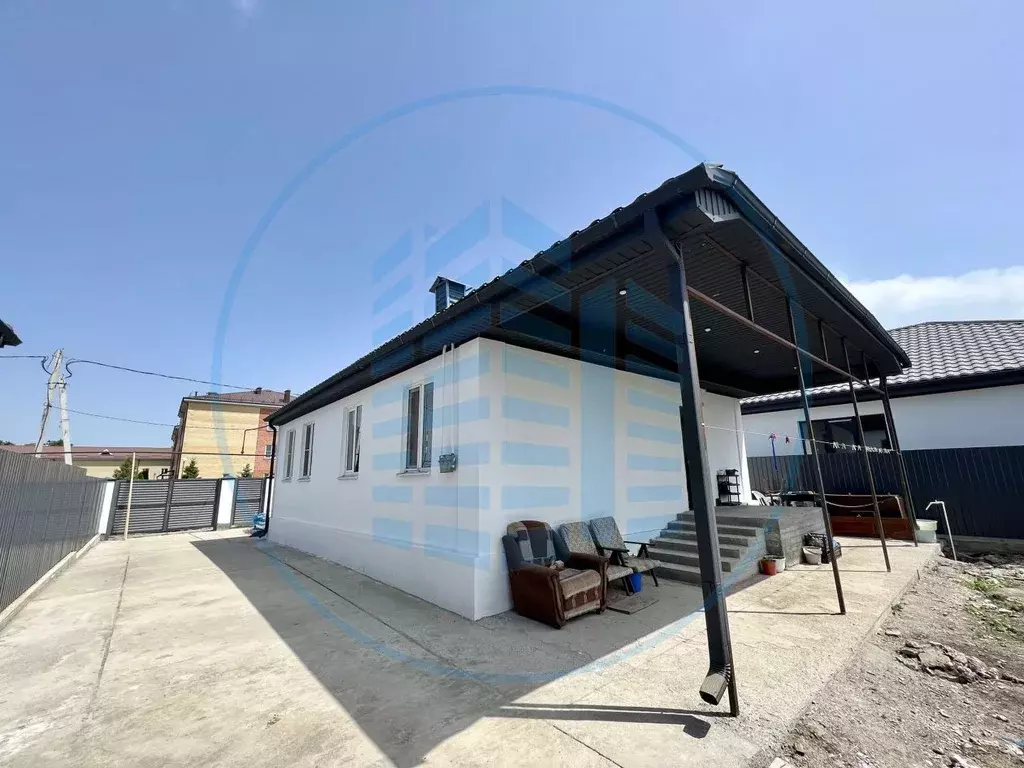 Дом в Ставропольский край, Предгорный муниципальный округ, пос. ... - Фото 1