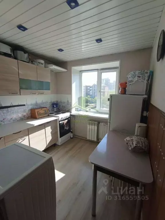 3-к кв. Бурятия, Улан-Удэ Ермаковская ул., 39 (58.7 м) - Фото 0