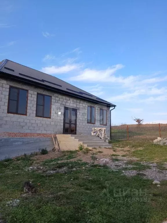 Дом в Ингушетия, Назрань Центральный административный округ, ул. ... - Фото 2