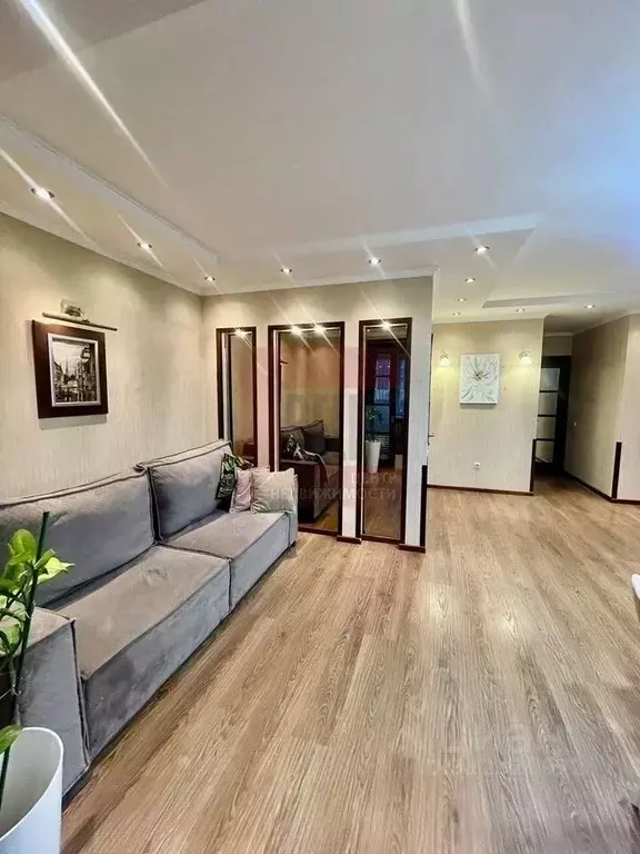 2-к кв. Калининградская область, Калининград Майский пер., 1 (60.0 м) - Фото 1