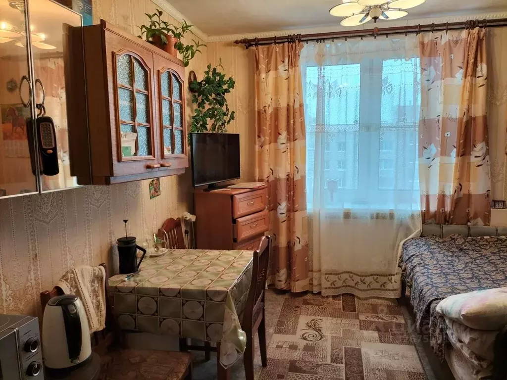 Комната Санкт-Петербург пос. Металлострой, Садовая ул., 21к2 (12.4 м) - Фото 1