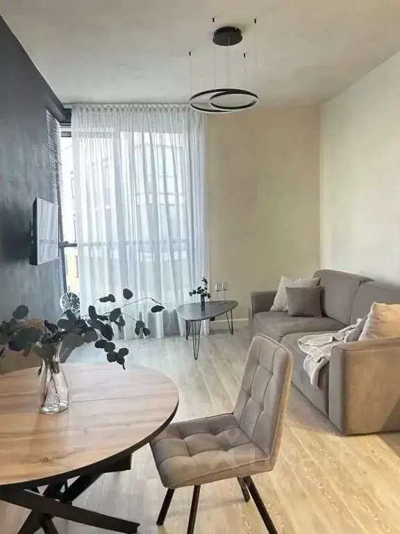 1-к кв. Тюменская область, Тюмень ул. Ю.-Р.Г. Эрвье, 38 (20.0 м) - Фото 1