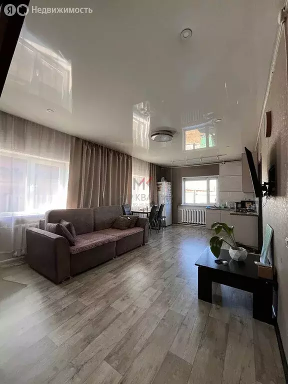 Дом в Кызыл, улица Листвянка (124.7 м) - Фото 1