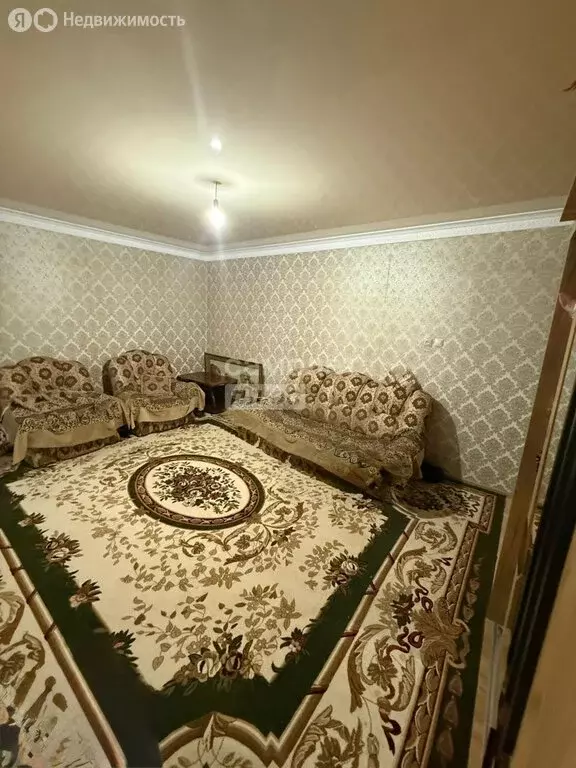 Дом в Хасавюрт, посёлок Юбилейный, улица Ш. Мурадова (120 м) - Фото 1