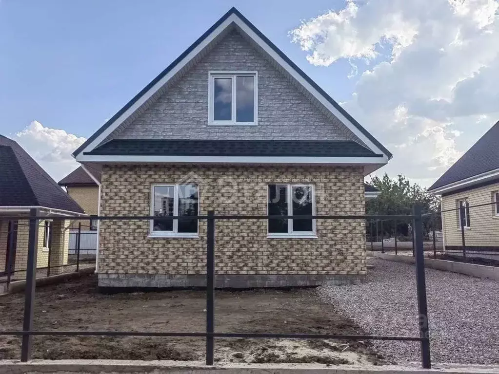 Дом в Волгоградская область, Волгоград ул. Джамбула Джабаева, 4/50 ... - Фото 1