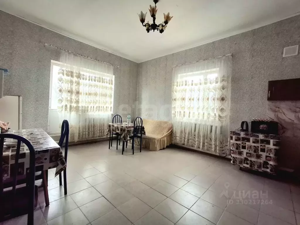 Дом в Ставропольский край, Ставрополь ул. Трунова, 4 (500 м) - Фото 1