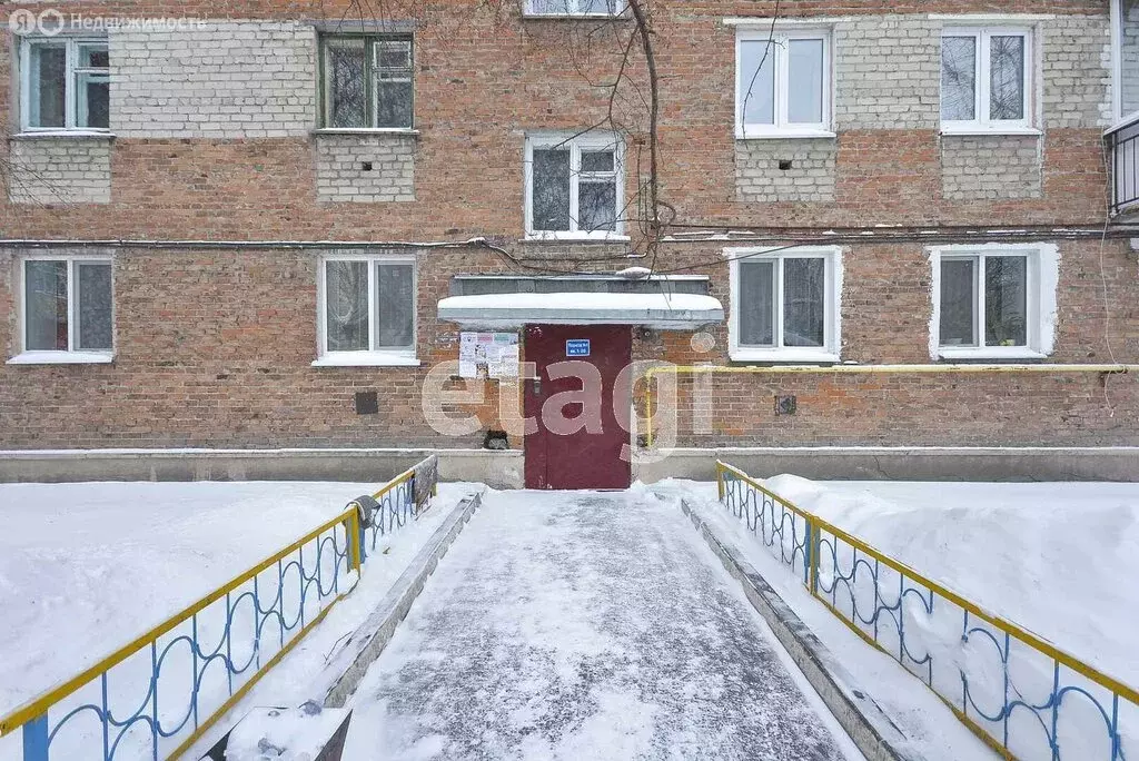 2-комнатная квартира: Тюмень, улица Карла Маркса, 10 (42 м) - Фото 2