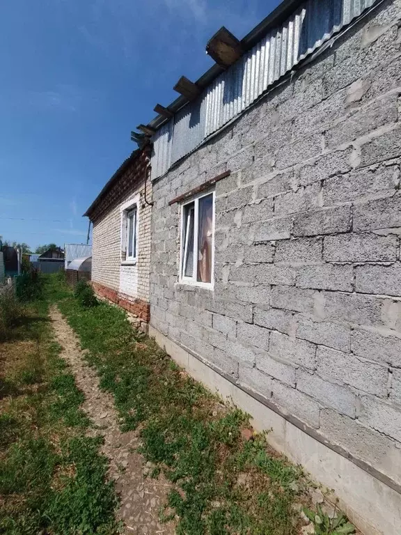 2-к кв. Башкортостан, Чишминский поссовет, Чишмы рп ул. Плодовая, 18 ... - Фото 0