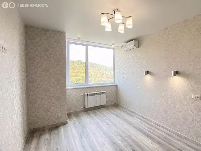 2-комнатная квартира: Алушта, Заводской переулок, 8 (61.2 м) - Фото 1