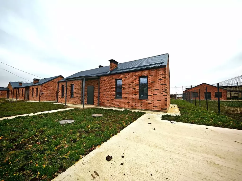 Дом в Адыгея, Тахтамукайский район, Старобжегокайское с/пос  (114 м) - Фото 2