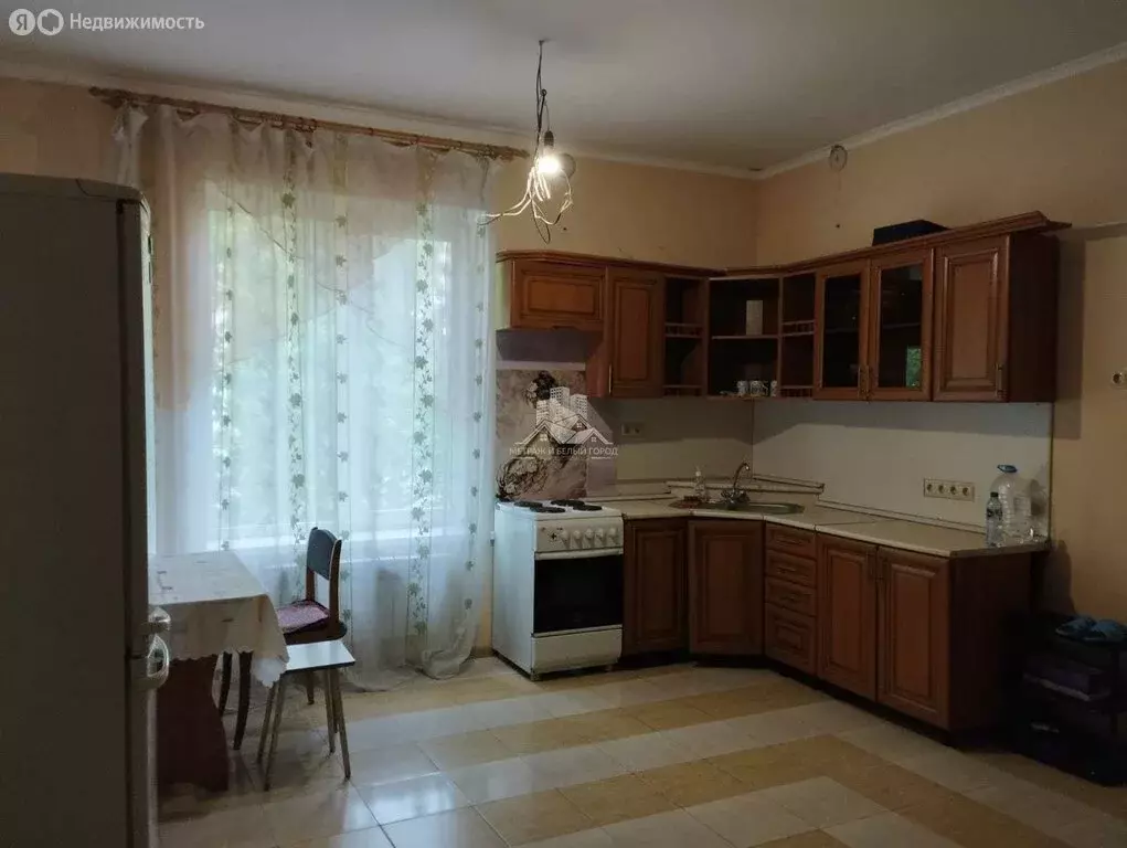 3-комнатная квартира: посёлок Майский, улица Кирова, 18 (80 м) - Фото 1