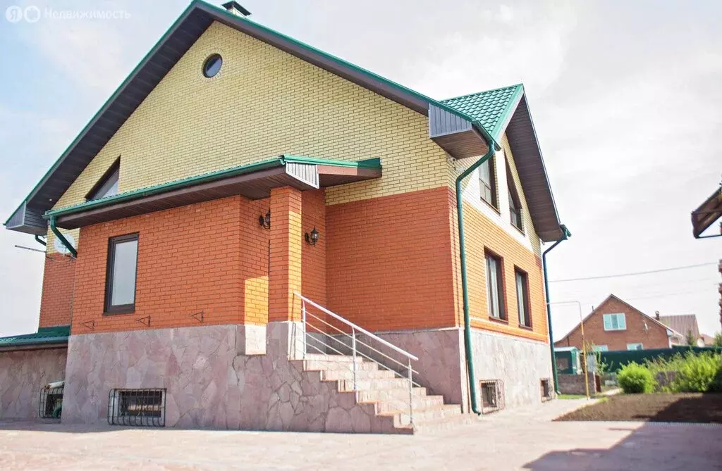 Дом в посёлок Ростовка, Вишнёвая улица (260 м) - Фото 1