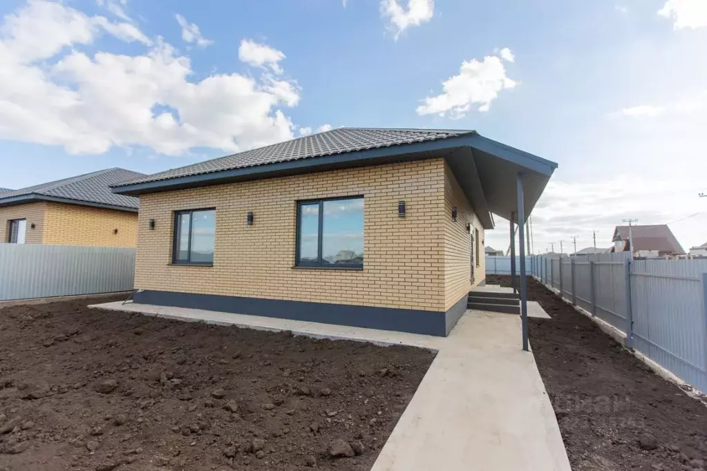 Дом в Оренбургская область, Оренбургский район, с. Подгородняя ... - Фото 2