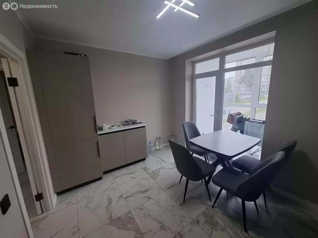 2-комнатная квартира: Конаково, улица Набережная Волги, 33 (51 м) - Фото 2