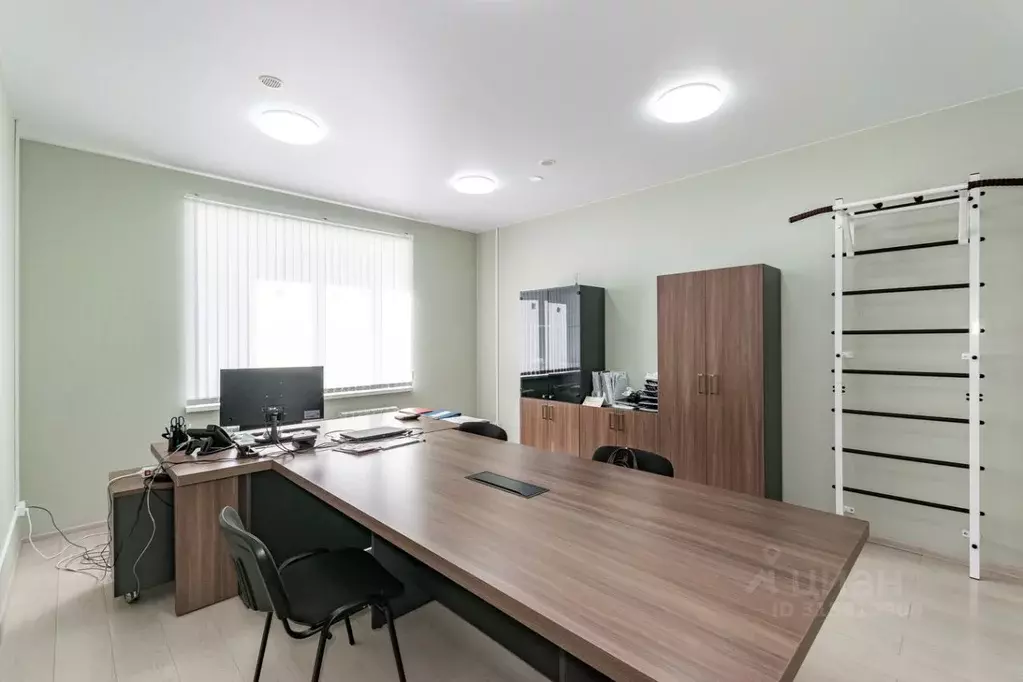 Офис в Свердловская область, Екатеринбург ул. Шевелева, 1А (267 м) - Фото 1