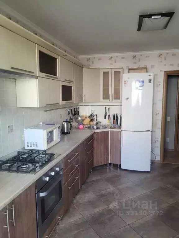2-к кв. Брянская область, Брянск ул. Романа Брянского, 2 (71.0 м) - Фото 1