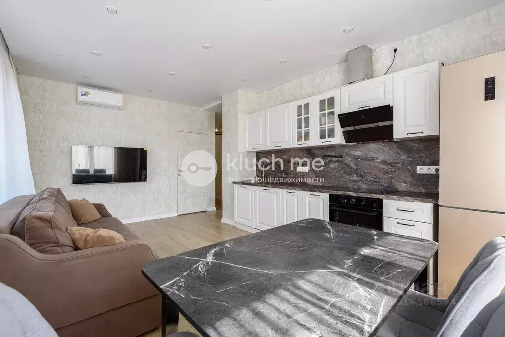 2-к кв. Татарстан, Казань ул. Новаторов, 8А (60.8 м) - Фото 1