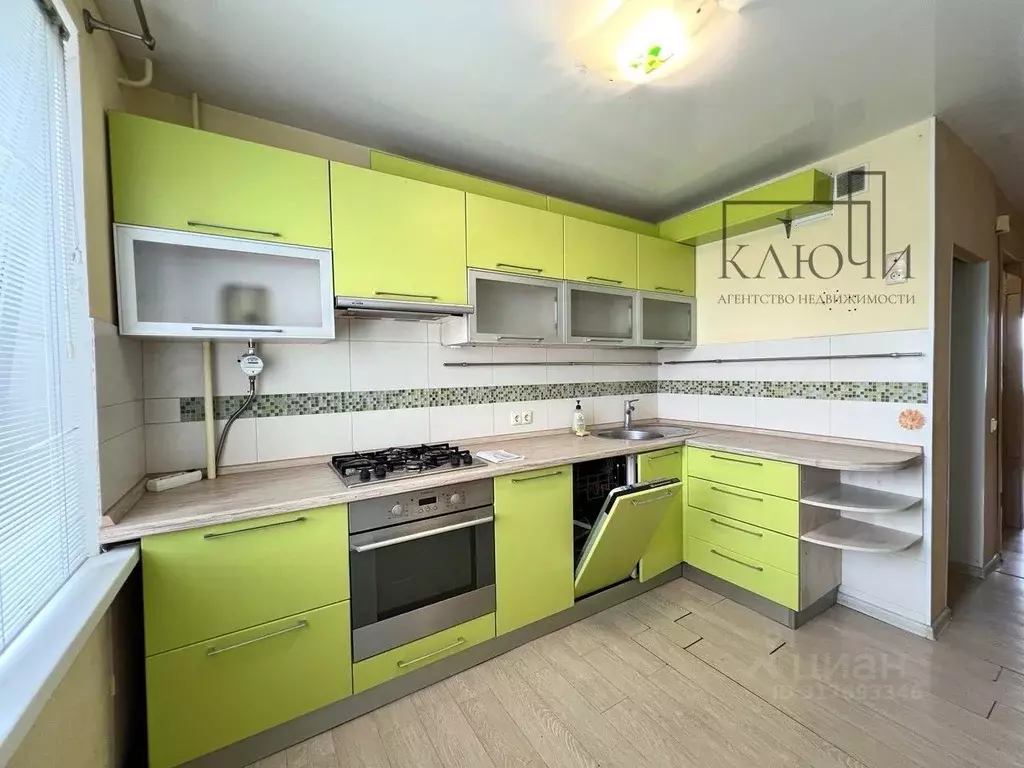4-к кв. Челябинская область, Магнитогорск ул. Жукова, 3 (75.4 м) - Фото 0