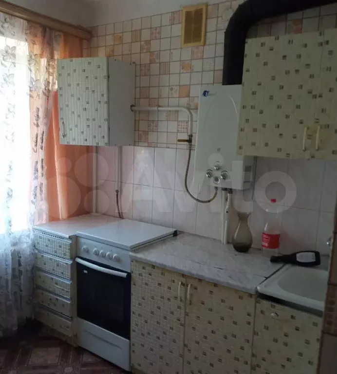 1-к. квартира, 38 м, 5/5 эт. - Фото 0
