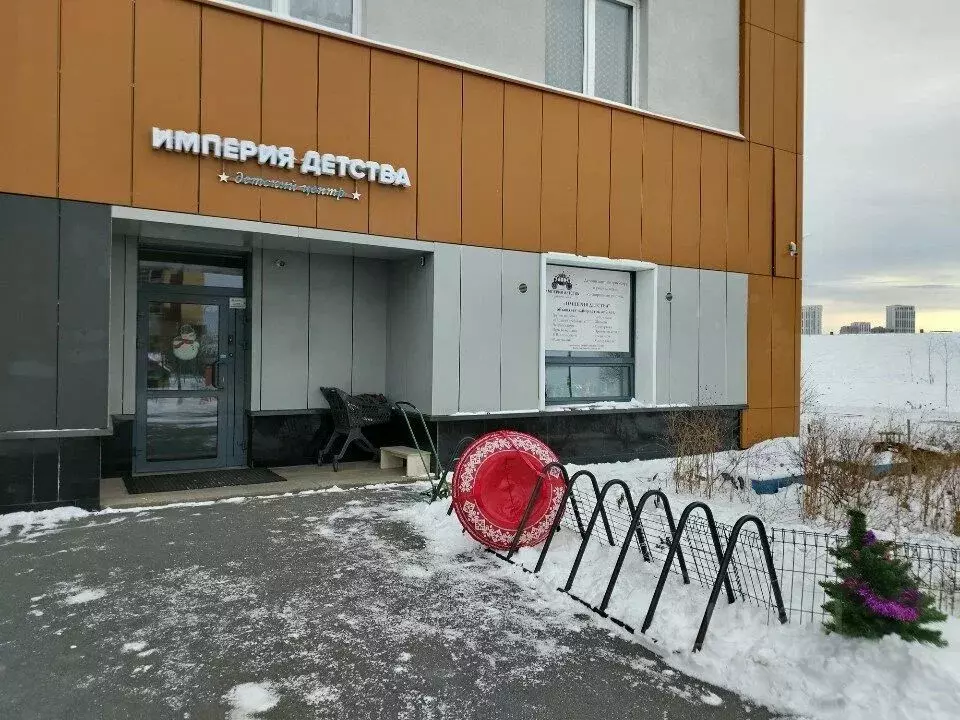 Торговая площадь в Свердловская область, Екатеринбург просп. Академика ... - Фото 1