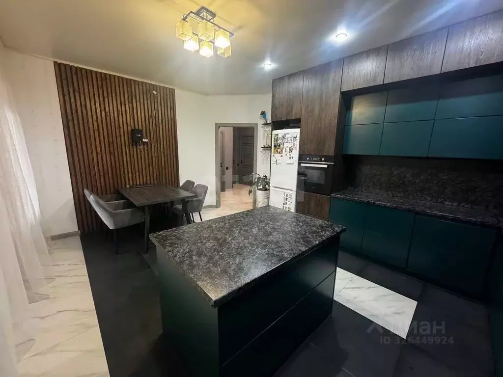 Дом в Ставропольский край, Михайловск Шпаковский район, Локомотивная ... - Фото 1