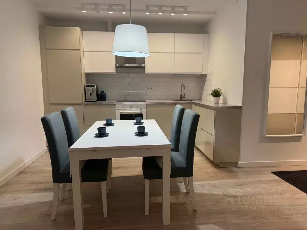 3-к кв. Московская область, Солнечногорск городской округ, Голубое пгт ... - Фото 1