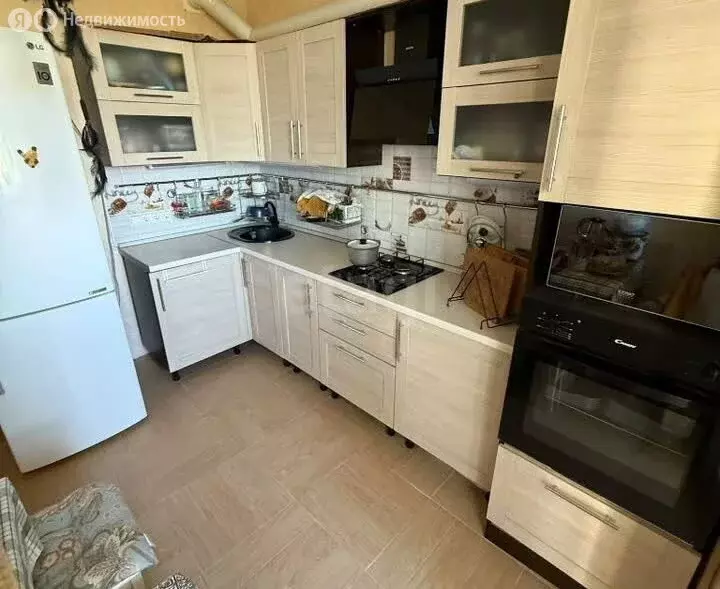 2-комнатная квартира: Симферополь, улица Лексина, 72 (55 м) - Фото 1