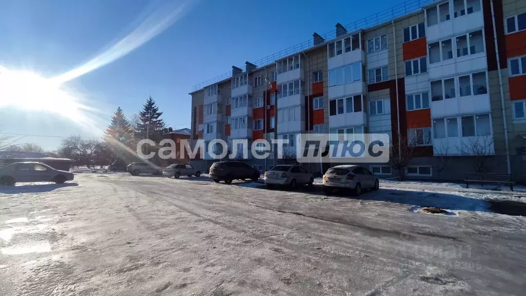 3-к кв. Белгородская область, Шебекино Кооперативная ул., 4 (71.0 м) - Фото 1