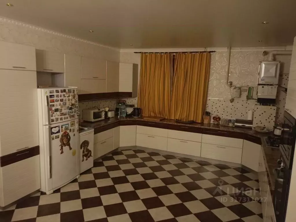 4-к кв. Московская область, Клин ул. Победы, 26с8 (154.0 м) - Фото 0