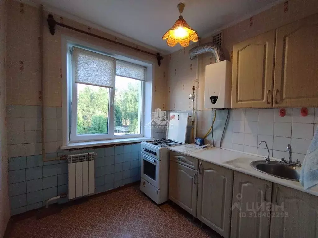 2-к кв. Белгородская область, Белгород ул. 5 Августа, 14 (44.2 м) - Фото 1