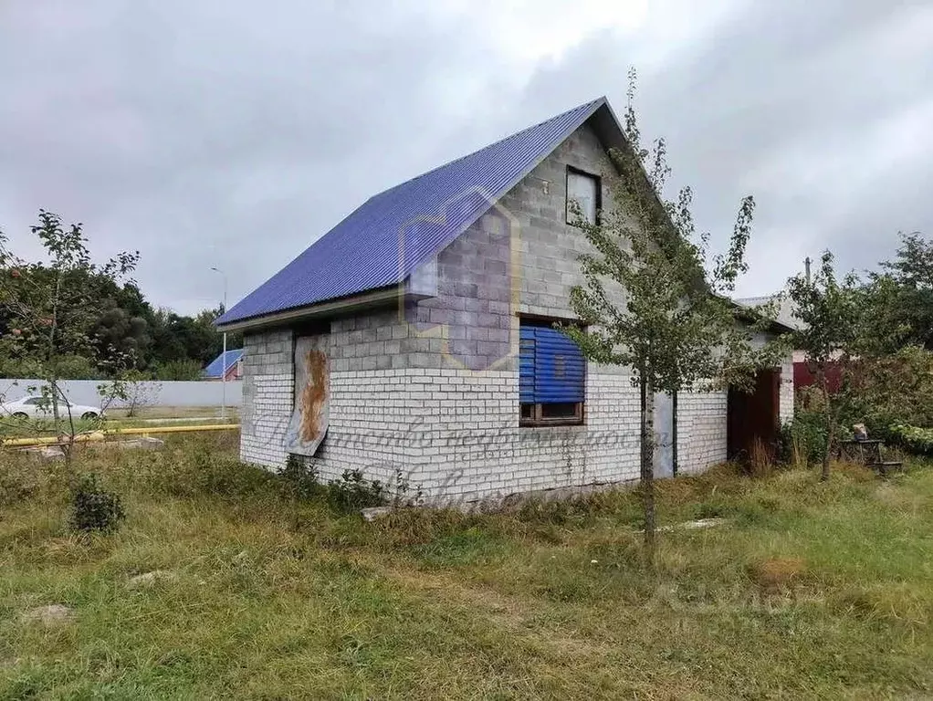 Дом в Белгородская область, Старооскольский городской округ, с. ... - Фото 1