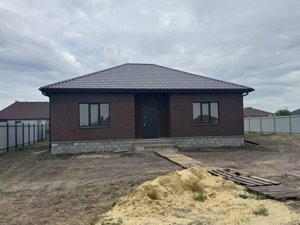 Дом в Белгородская область, Белгородский район, Разумное рп ул. ... - Фото 0