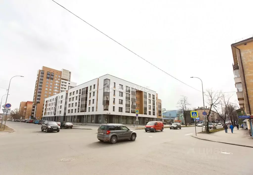 3-к кв. Карелия, Петрозаводск ул. Анохина, 5к3 (93.6 м) - Фото 1