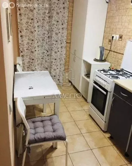 1-комнатная квартира: Севастополь, улица Челнокова, 12/3 (30 м) - Фото 1