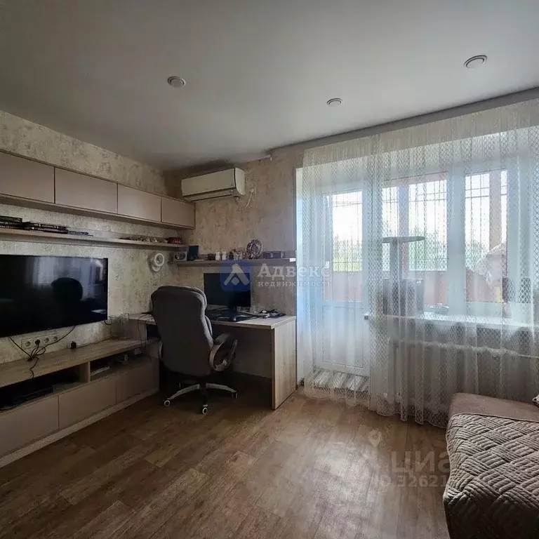 3-к кв. Тюменская область, Тюмень Антипино мкр, ул. Александра ... - Фото 1