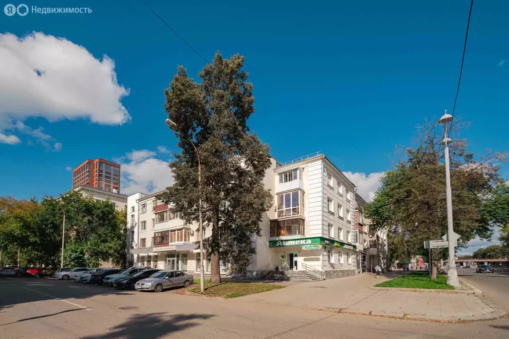 3-комнатная квартира: Екатеринбург, проспект Ленина, 81 (84 м) - Фото 0